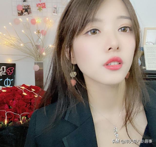 斗鱼官推“九大美女主播”,个个颜值爆棚,谁能让你一见钟情?