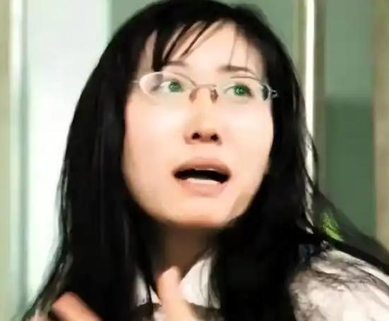 天才少女陨落记:11岁上央视,21岁未婚生三娃,如今蜗居铁皮屋