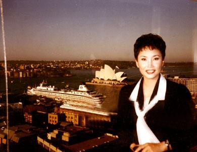 我国第一位体育女主播宁辛:成名背后有艰辛,与丈夫分居已21年
