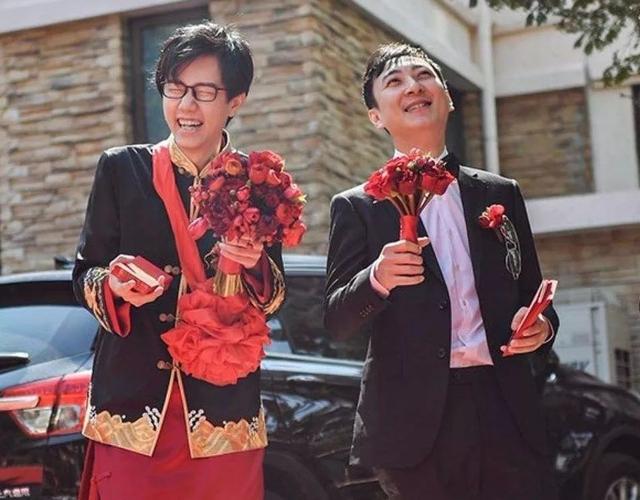 让王思聪低头做“小弟”的主播“酒神”,被爆恋童癖、教唆吸毒…