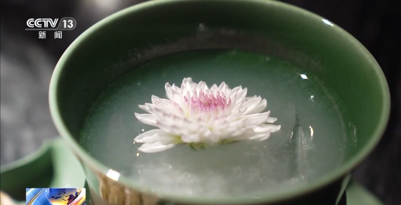 “中药调酒”引热议 到底是养生补品还是智商税？