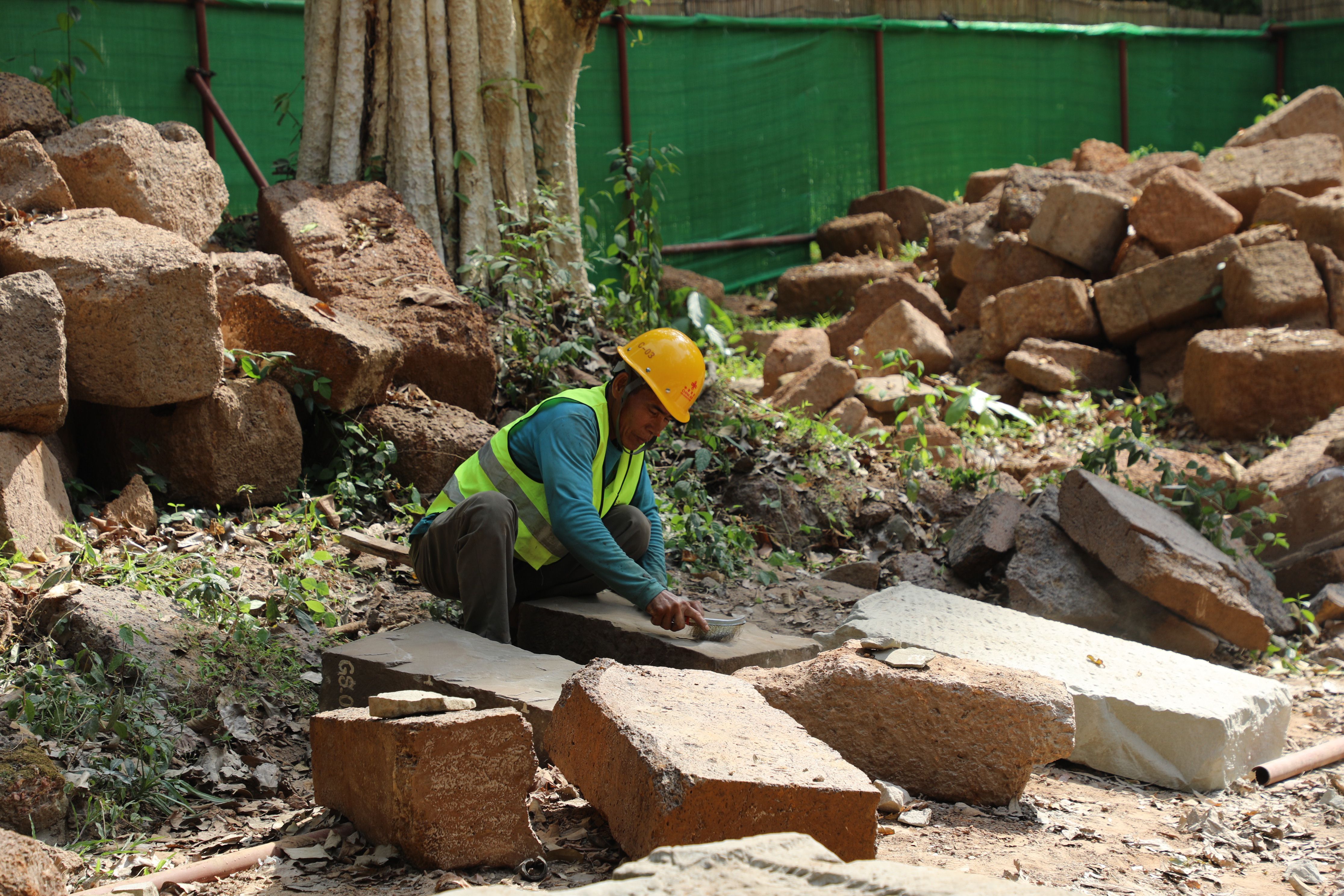 跟着习主席去柬埔寨|吴哥古迹的中国守护者