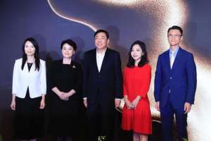 新世界发展与上海黄浦区人民政府签订战略合作协议