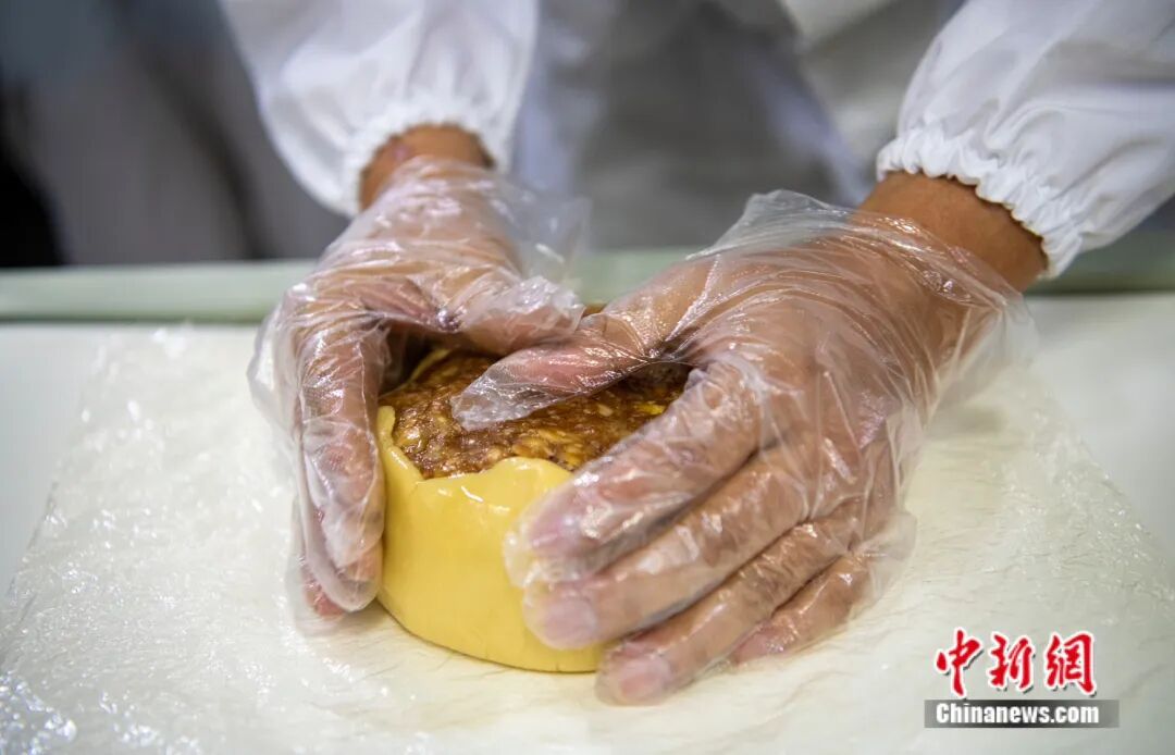 饼大如月盘、皮薄馅足……连苏东坡都夸的大月饼,你吃过吗?